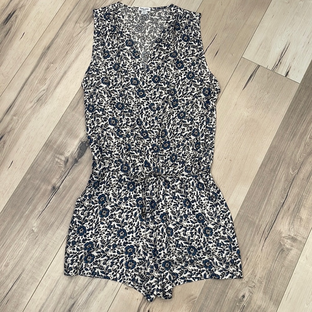 Splendid Floral Romper, Size S.